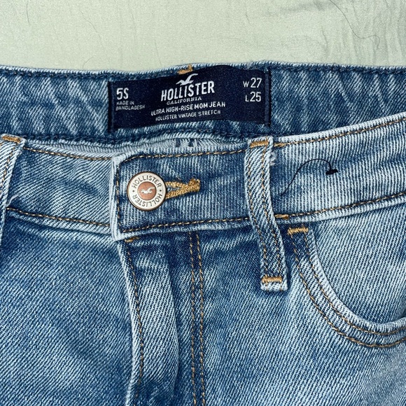 Hollister Mom jeans. - Picture 2 of 4